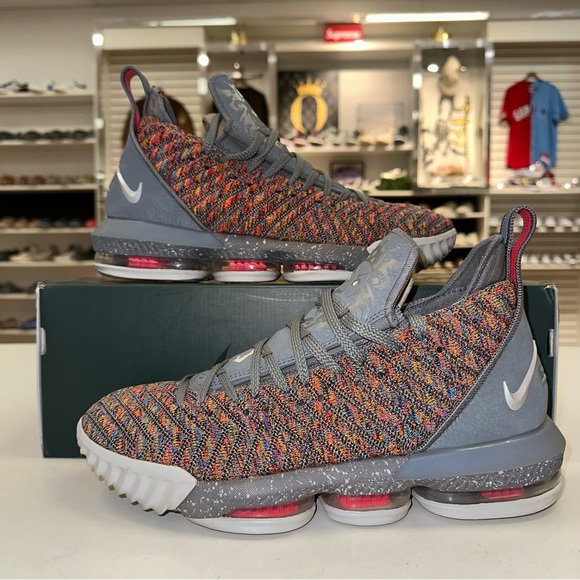 lebron 16 10.5